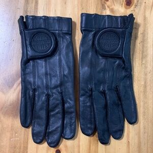 Women's Harley Davidson Leather Gloves.